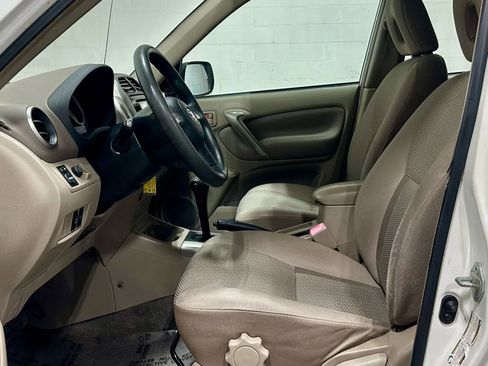 Used 2004 Toyota RAV4 2WD image 10