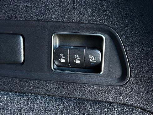 New 2026 Mercedes-Benz GLS 450 4MATIC image 33