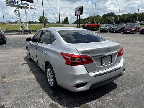 Used 2019 Nissan Sentra S FWD image 12