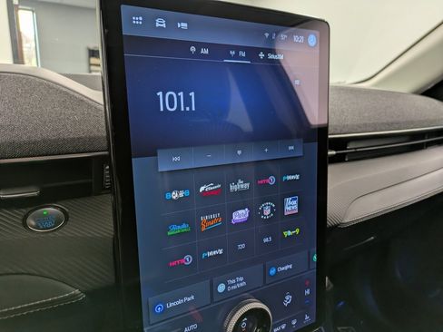 Used 2021 Ford Mustang Mach-E Premium image 12