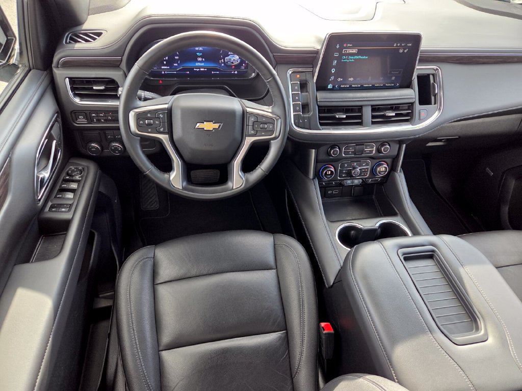 Used 2024 Chevrolet Tahoe LT w/ Luxury Package RWD image 10