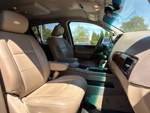 Used 2011 Nissan Armada SL RWD image 15