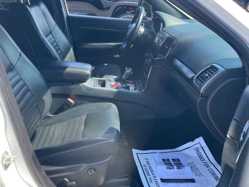 Used 2021 Jeep Grand Cherokee Limited X RWD image 17