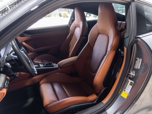 Used 2025 Porsche 911 Carrera S RWD image 5