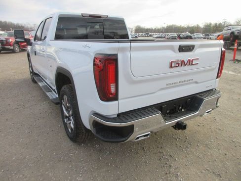 New 2026 GMC Sierra 1500 SLT w/ SLT Premium Plus Package AWD/4WD image 9