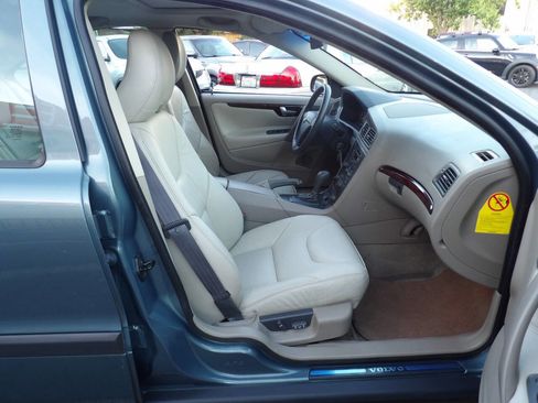 Used 2001 Volvo S60 2.4T image 6