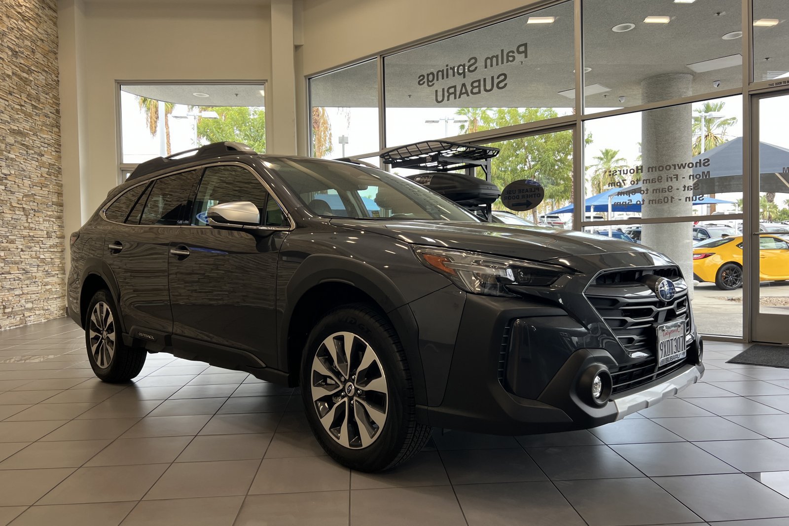 Used 2025 Subaru Outback Touring XT AWD/4WD image 7