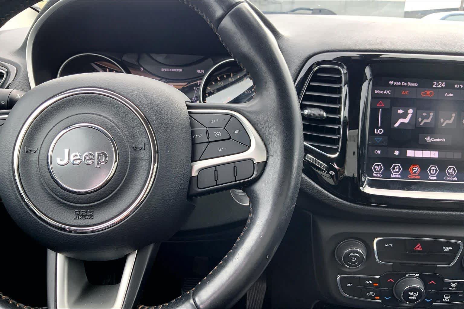 Used 2019 Jeep Compass Limited AWD/4WD image 25
