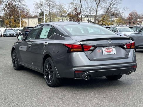 New 2025 Nissan Altima 2.5 SV w/ SV Special Edition Package image 4