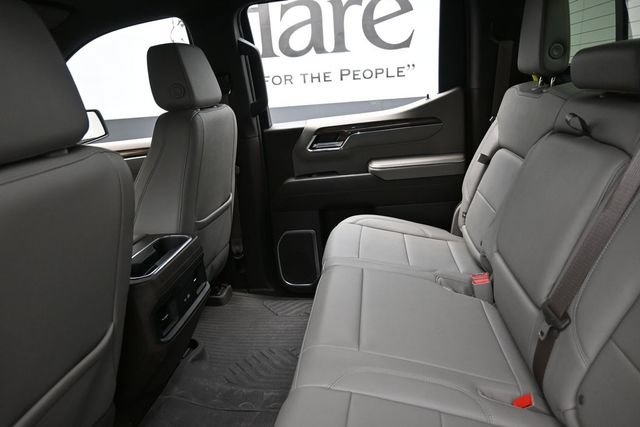 Used 2023 Chevrolet Silverado 1500 RST AWD/4WD image 16