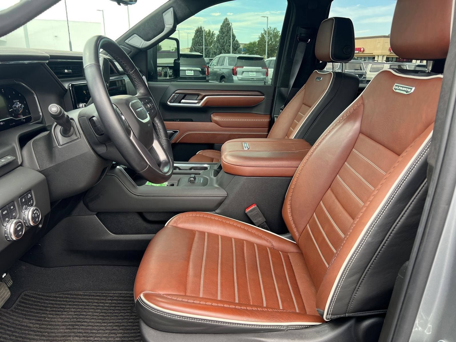 Used 2025 GMC Sierra 2500 Denali Ultimate AWD/4WD image 12