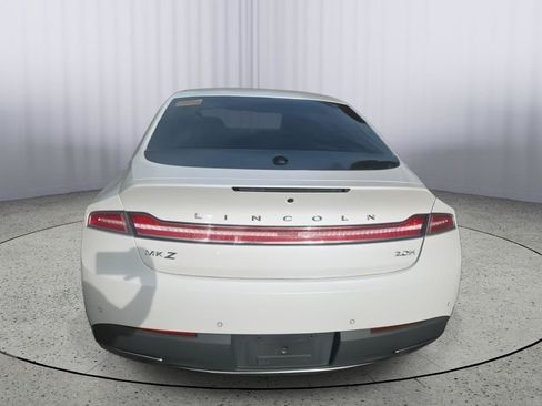 Used 2018 Lincoln MKZ Reserve w/ Technology Package FWD image 9