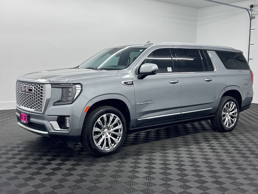 Used 2023 GMC Yukon XL Denali AWD/4WD image 1