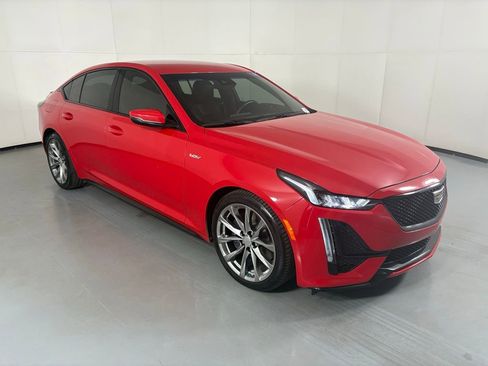 Used 2024 Cadillac CT5 V RWD image 2