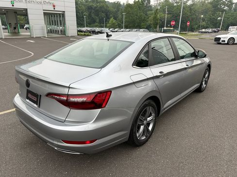 Used 2020 Volkswagen Jetta R-Line w/ R-Line Cold Weather Package FWD image 21
