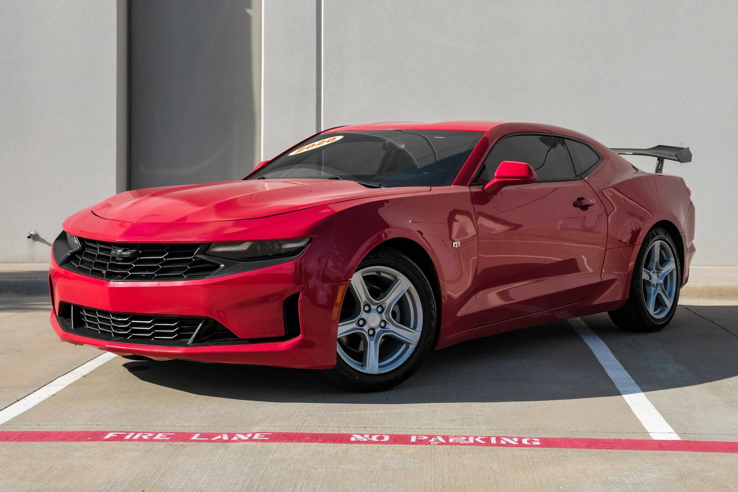 Used 2020 Chevrolet Camaro LT RWD image 13