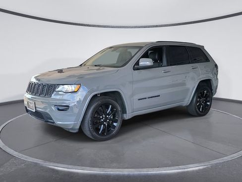 Used 2021 Jeep Grand Cherokee Laredo X AWD/4WD image 5