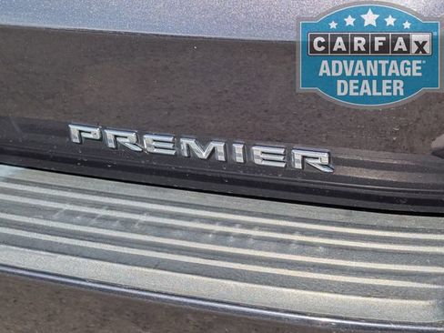Used 2024 Chevrolet Tahoe Premier AWD/4WD image 34