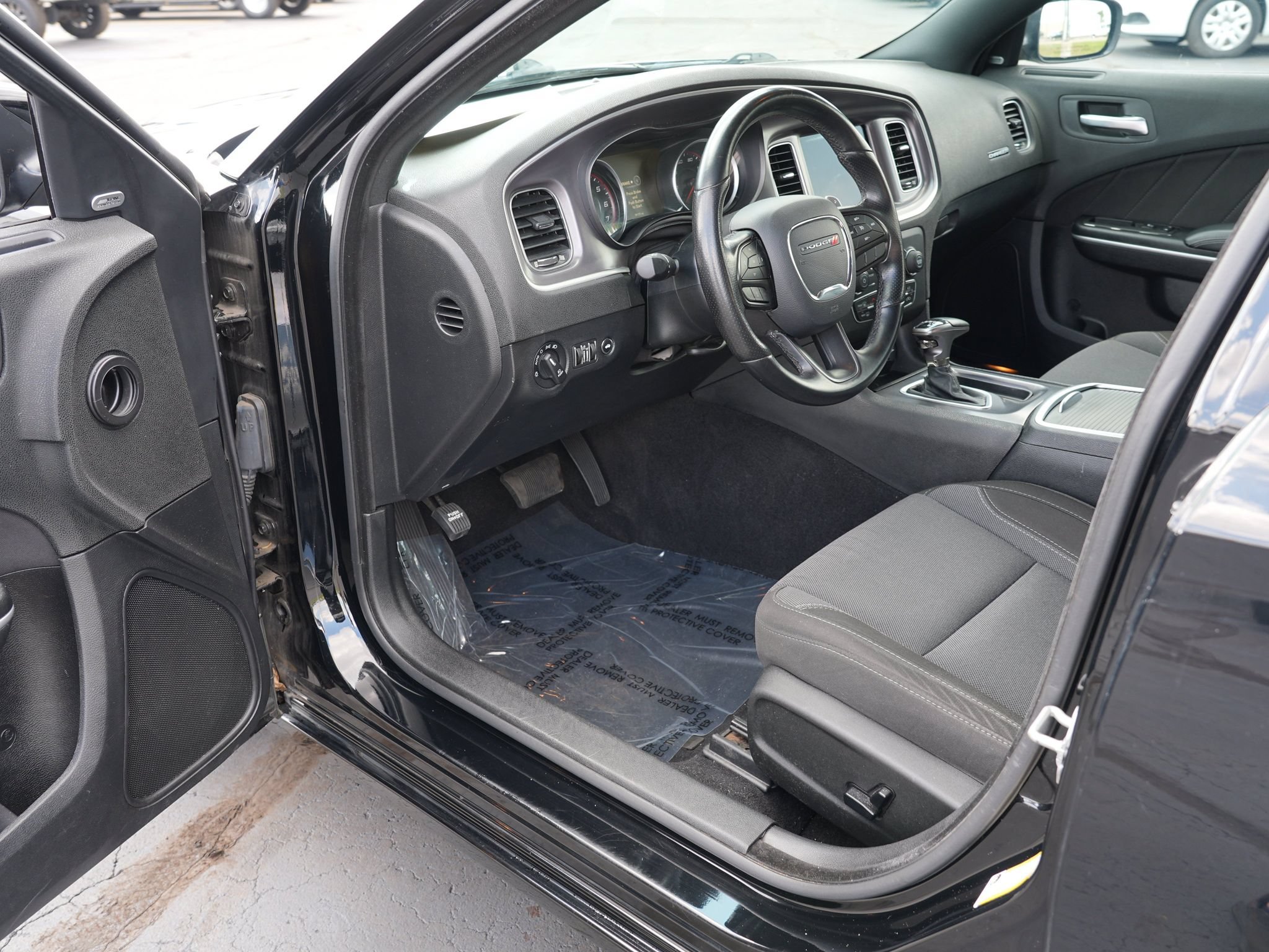 Used 2020 Dodge Charger SXT AWD/4WD image 14
