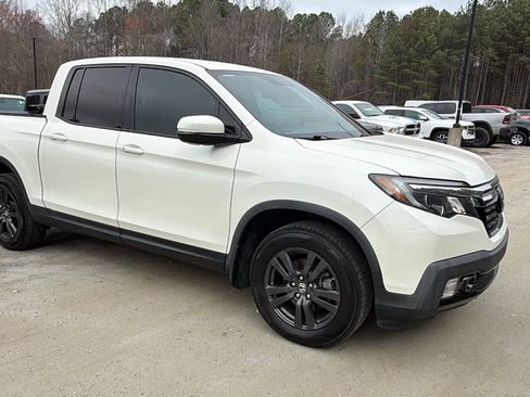 Used 2019 Honda Ridgeline Sport image 5