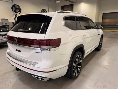 Used 2024 Volkswagen Atlas SEL Premium R-Line AWD/4WD image 6