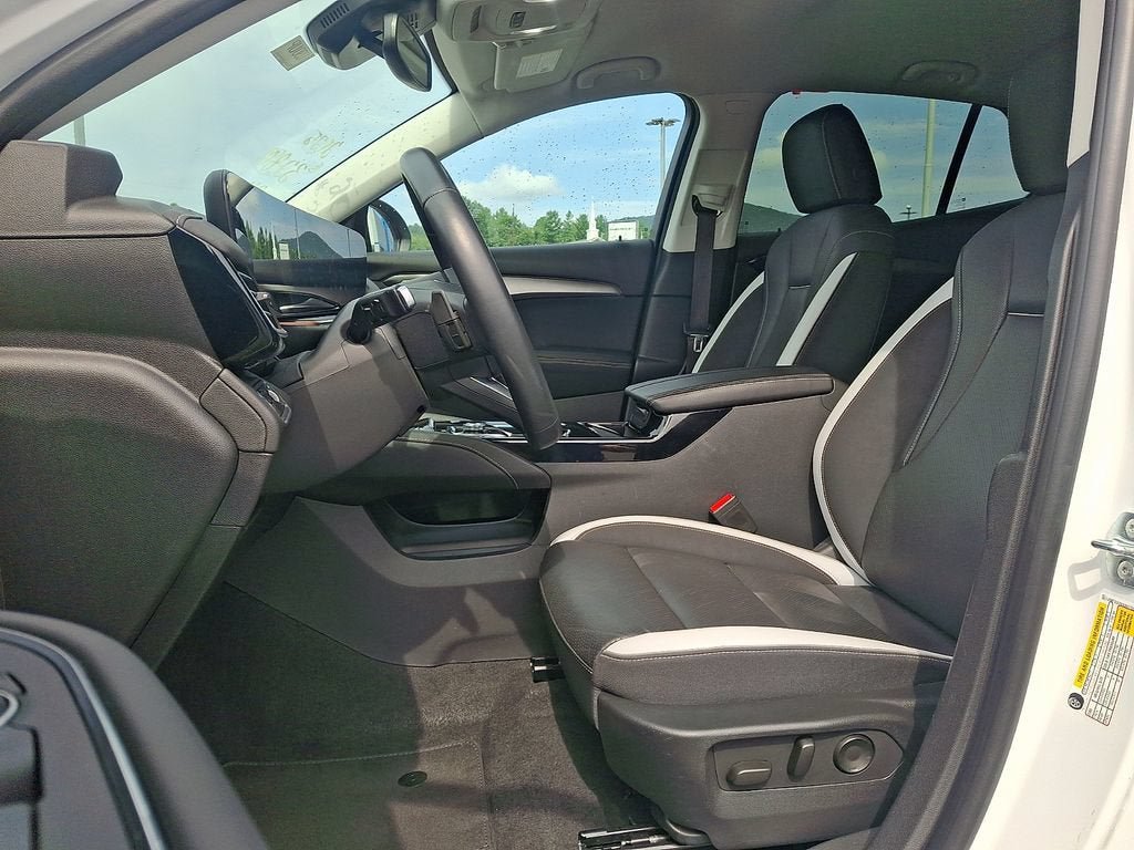 Used 2025 Buick Envision Sport Touring AWD/4WD image 13