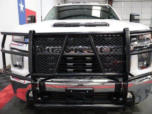 Used 2022 Chevrolet Silverado 2500 LT w/ Convenience Package AWD/4WD image 4