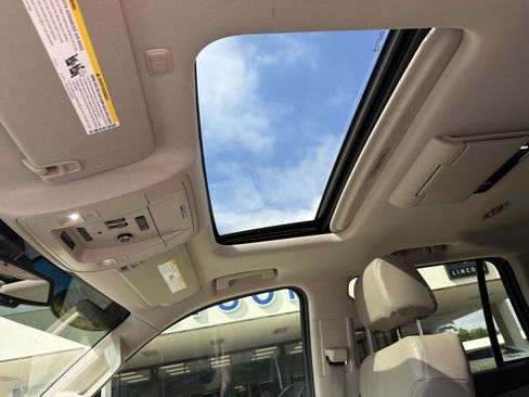 Used 2015 GMC Yukon SLT w/ Open Road Package RWD image 20