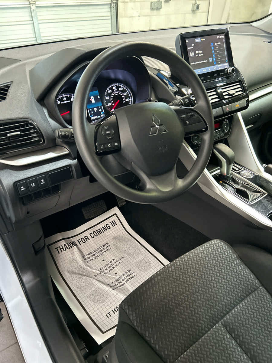 Used 2024 Mitsubishi Eclipse Cross Ralliart AWD/4WD image 8
