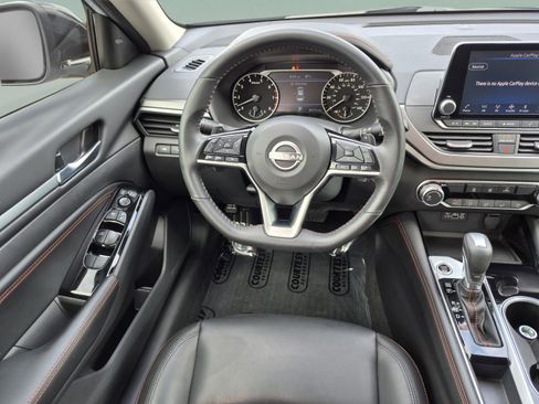 Certified 2023 Nissan Altima 2.5 SR FWD image 13