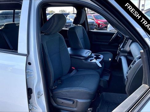 Used 2024 RAM 3500 Tradesman w/ Chrome Appearance Group AWD/4WD image 27