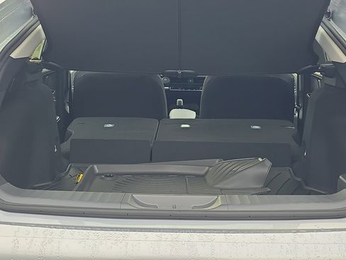 New 2026 Toyota Prius LE image 10