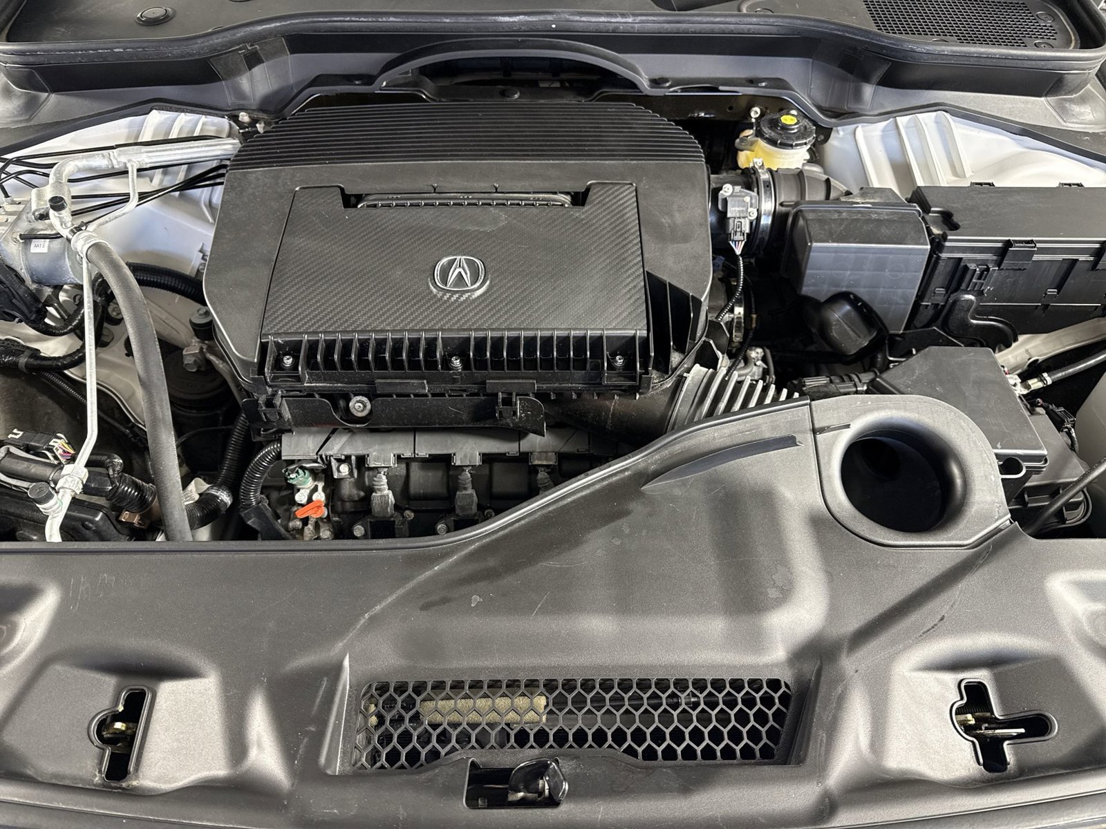 Certified 2025 Acura MDX FWD image 29