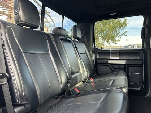Used 2019 Ford F150 Lariat image 14