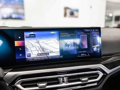 Used 2024 BMW 330i xDrive 330i xDrive w/ Premium Package image 28