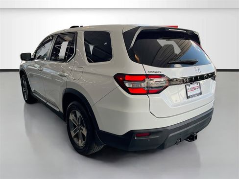 Used 2023 Honda Pilot EX-L image 5
