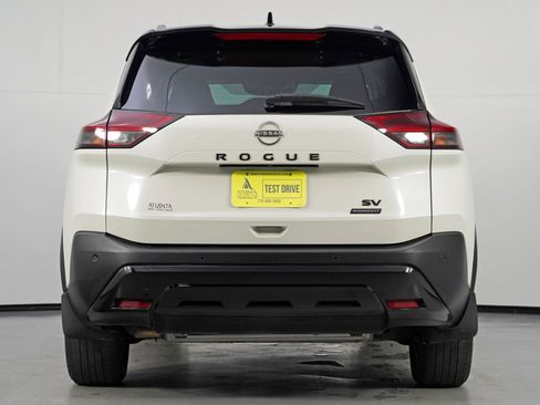 Used 2023 Nissan Rogue SV w/ SV Premium B Package image 10