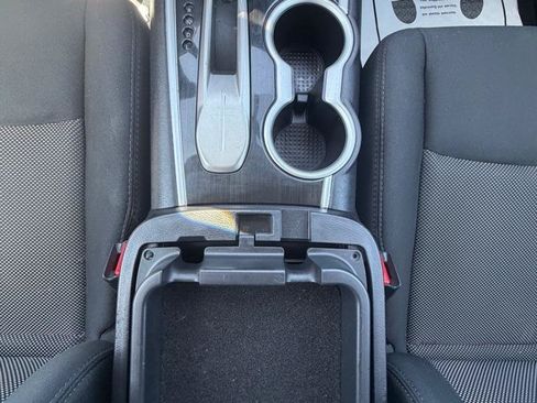 Used 2019 Nissan Pathfinder S FWD image 26