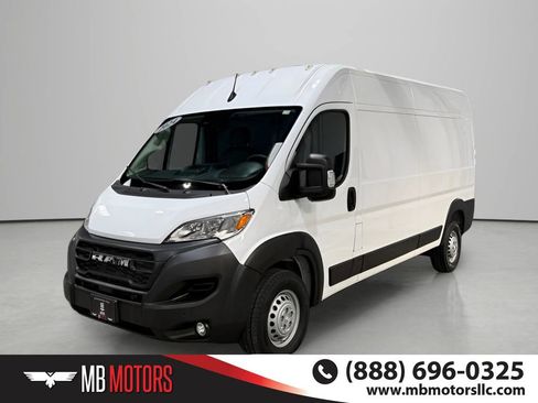 Used 2024 RAM ProMaster 2500 w/ Safety Group FWD image 1