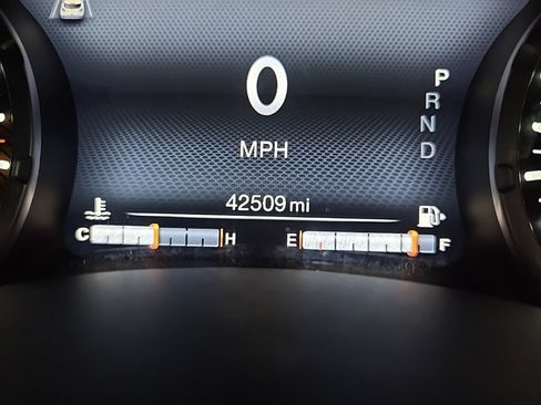 Used 2021 Jeep Renegade Latitude AWD/4WD image 22