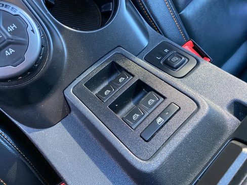 Used 2021 Ford Bronco Badlands image 39