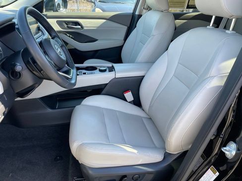 Certified 2023 Nissan Rogue SV w/ SV Premium B Package AWD/4WD image 7