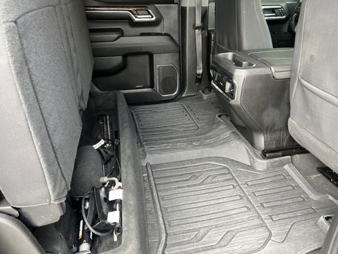 Used 2024 GMC Sierra 1500 Elevation image 21