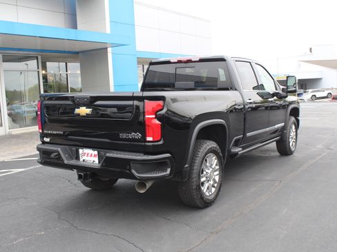 New 2026 Chevrolet Silverado 2500 High Country w/ Technology Package AWD/4WD image 4