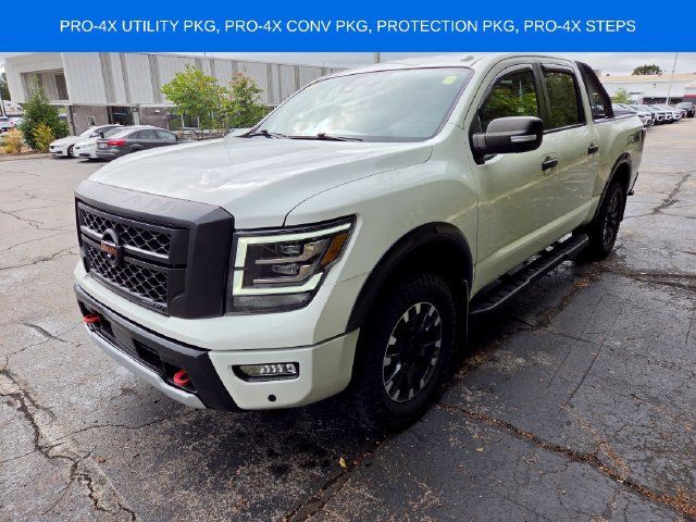 Used 2020 Nissan Titan PRO-4X w/ Pro-4x Convenience Package AWD/4WD image 1