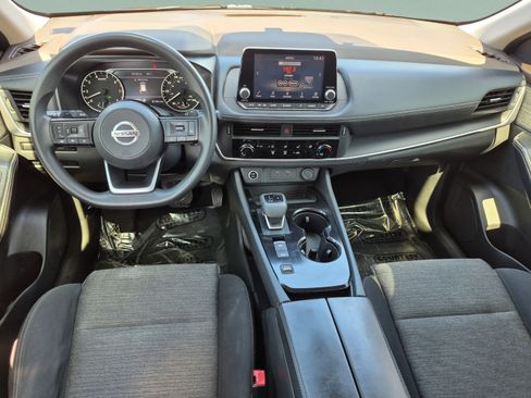 Used 2021 Nissan Rogue S FWD image 12