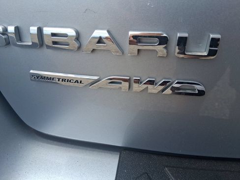 Used 2017 Subaru Crosstrek 2.0i Premium AWD/4WD image 12