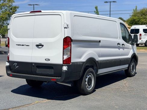 New 2026 Ford Transit 250 Low Roof RWD image 4