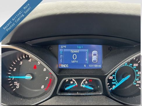 Used 2015 Ford Escape SE image 1