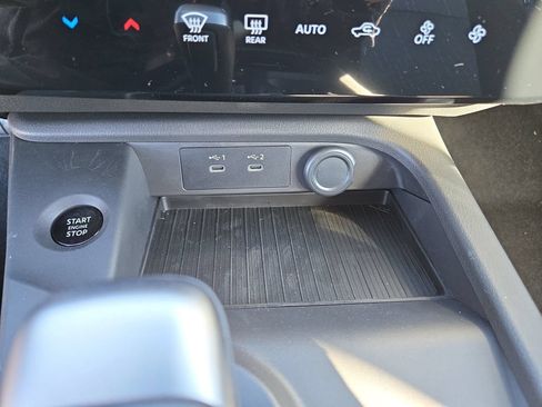 New 2026 Nissan Sentra SV w/ Floor Mat Package FWD image 26
